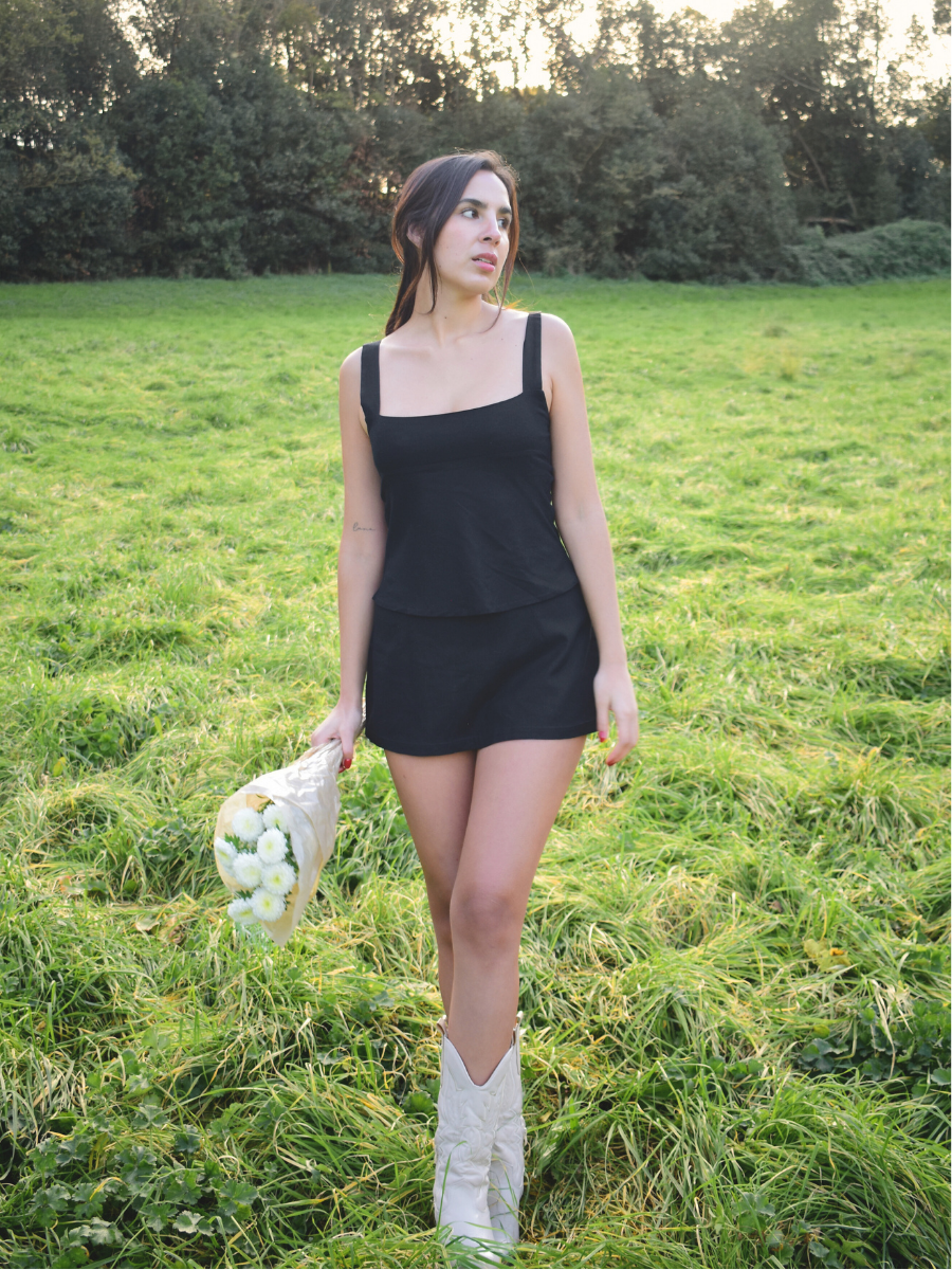 TOP ANASTASIA NEGRO